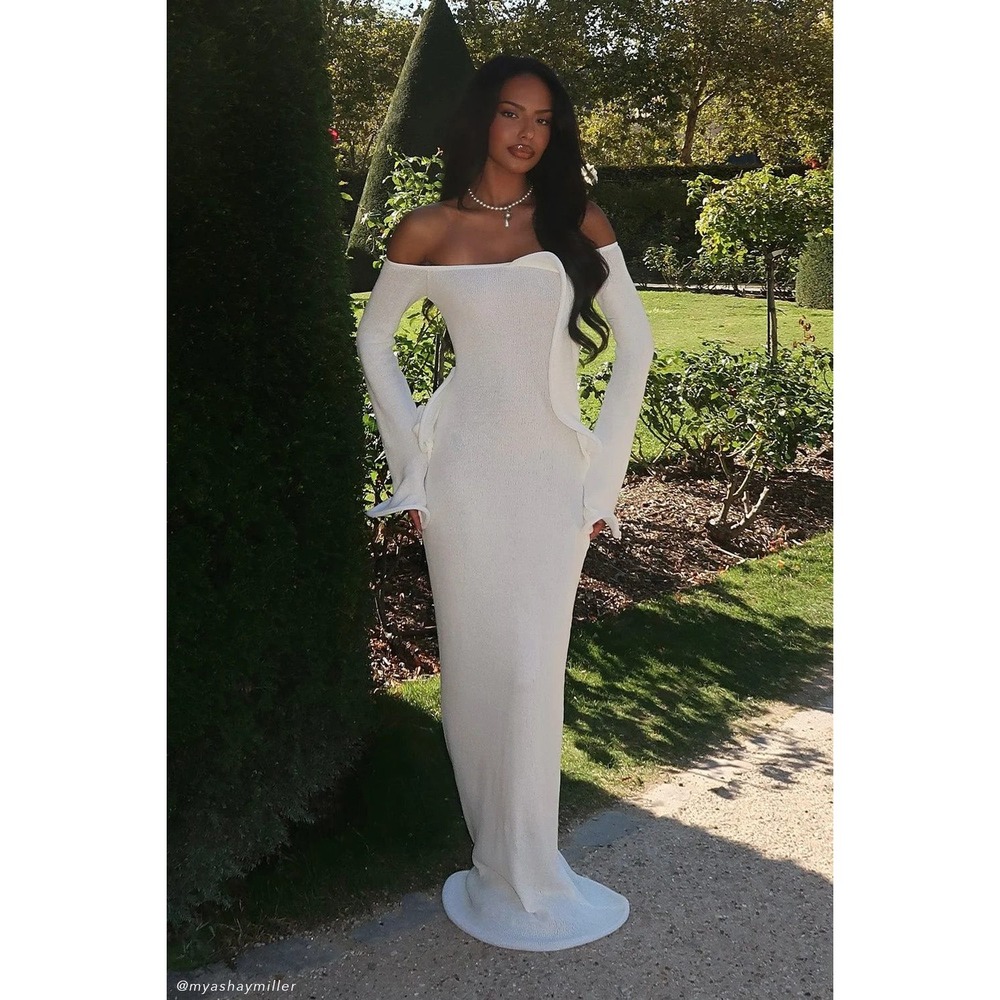 MESHKI Sandrine Off Shoulder Knit Maxi Dress White Medium New With Tags